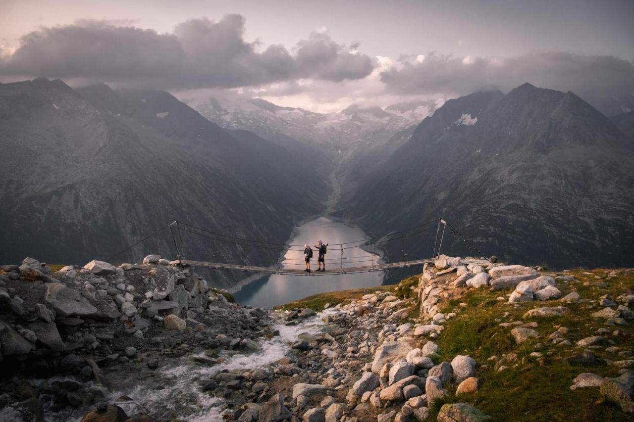 Apart Central – Premium Mountain&Garden Mayrhofen Extérieur photo
