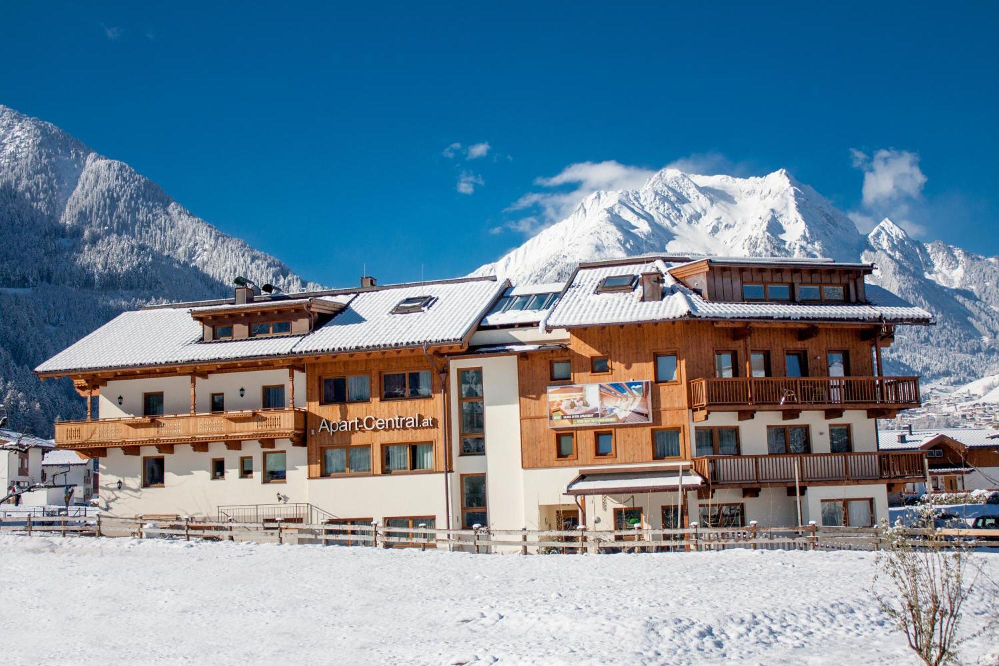 Apart Central – Premium Mountain&Garden Mayrhofen Extérieur photo